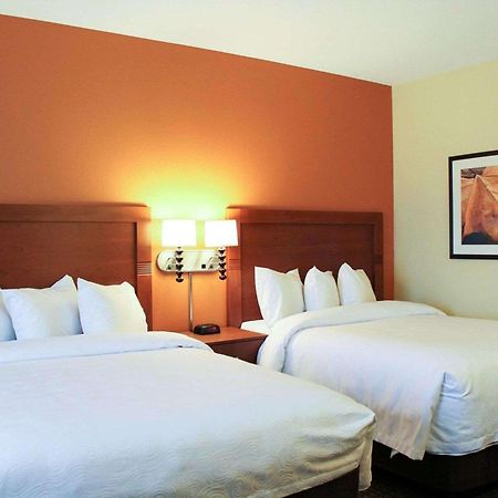 Mainstay Suites Tioga Екстериор снимка