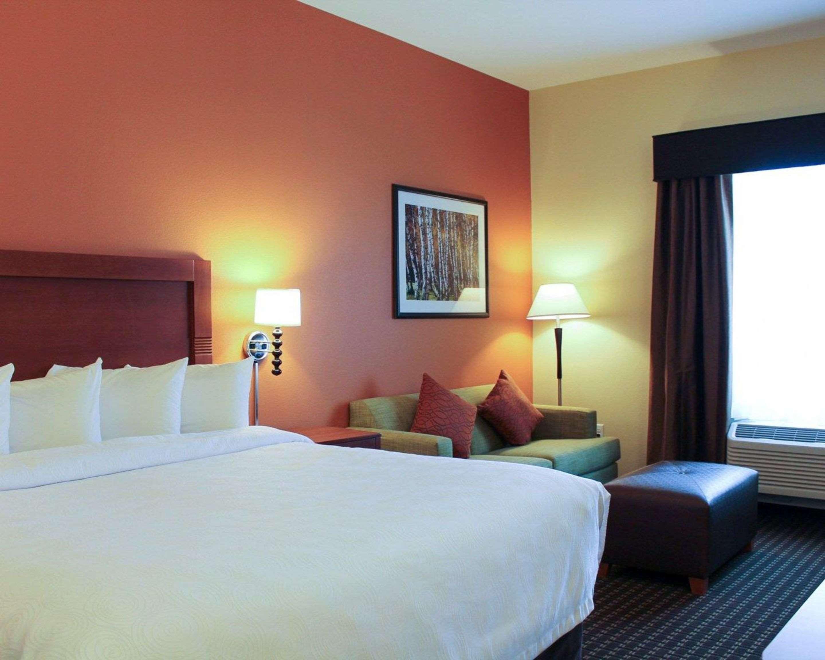 Mainstay Suites Tioga Екстериор снимка