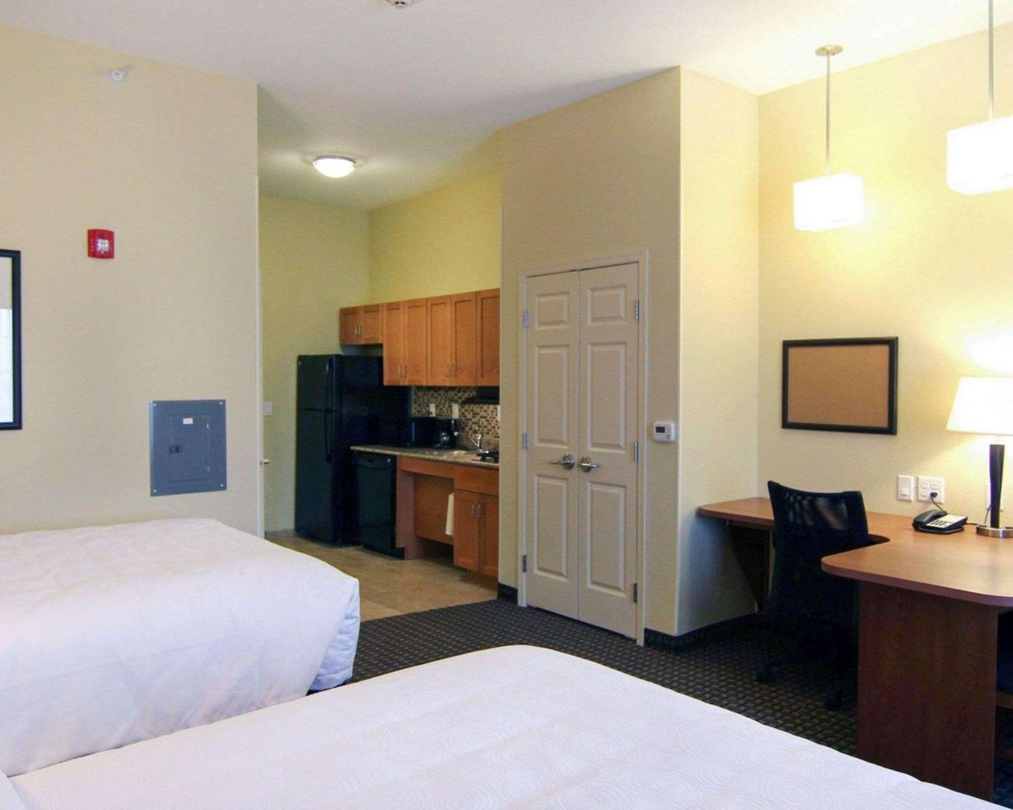 Mainstay Suites Tioga Екстериор снимка